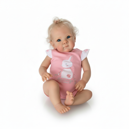 Ellie in natural position without rabbit