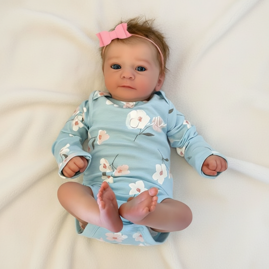 Sofia on Cream Blanket